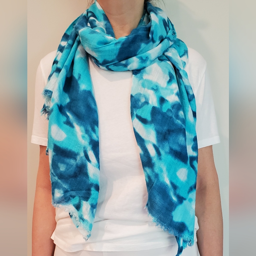 Calvin Klein Blue Artistic Scarf